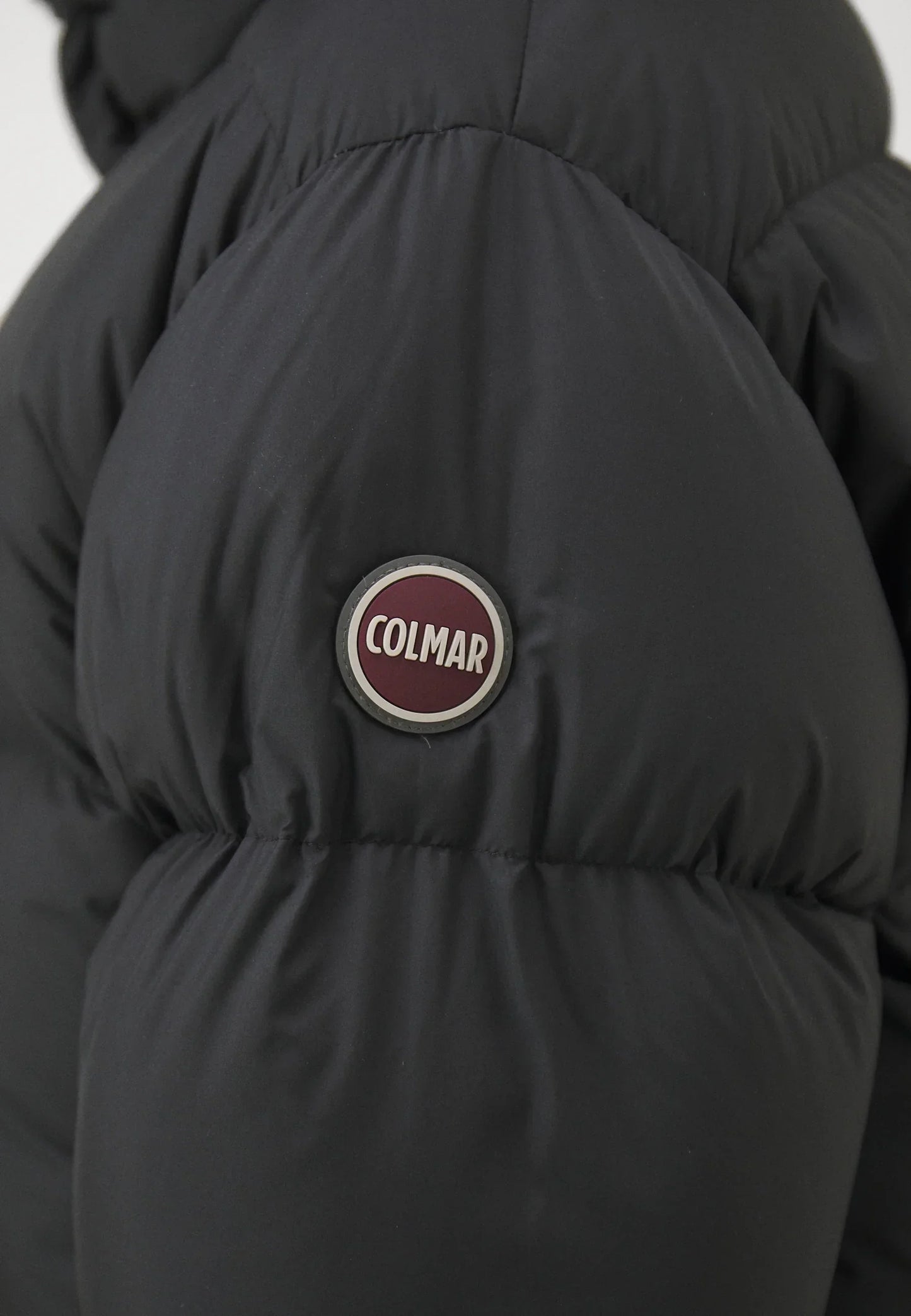 COLMAR DONNA NERO CORTO COLLO ALTO