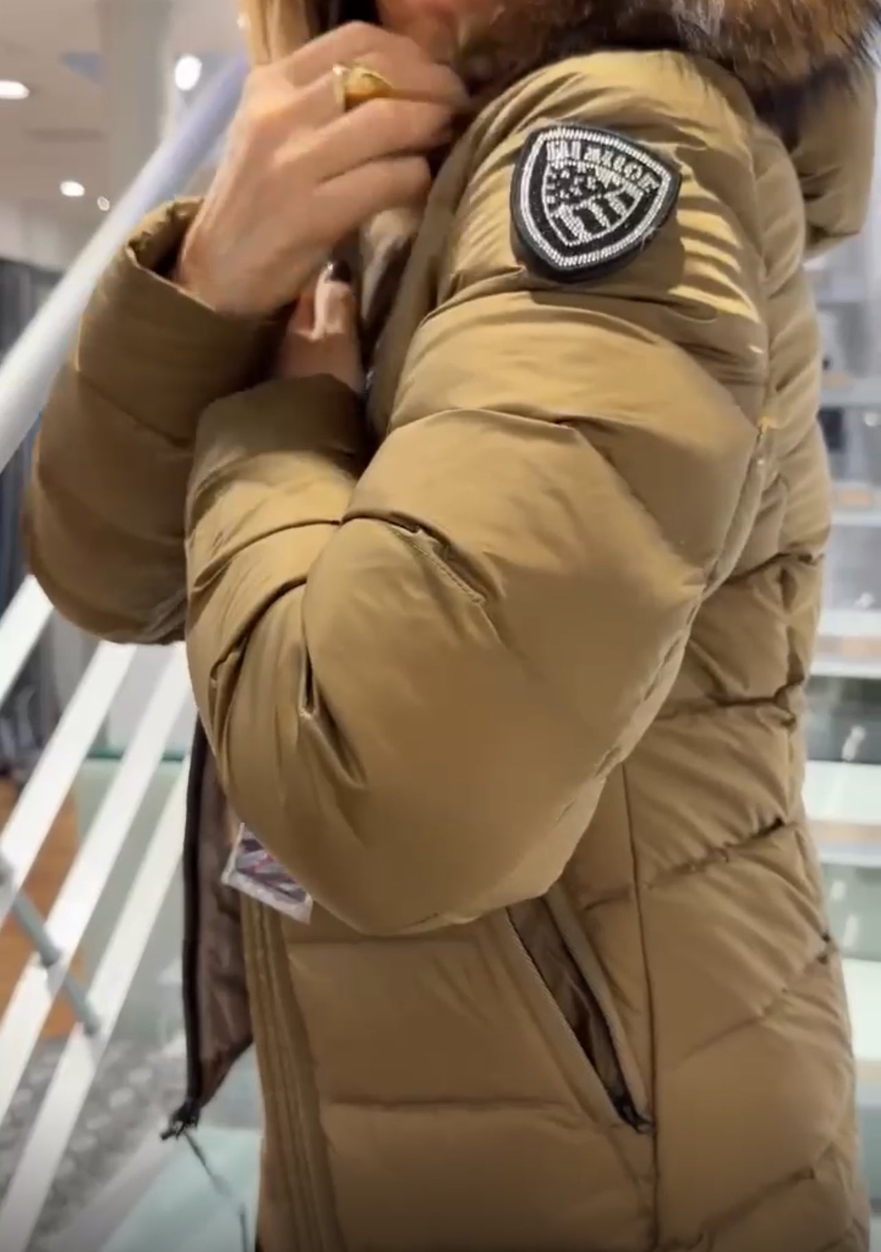 GUBBINO BLAUER CORTO DONNA BEIGE SCURO CON PELLICCIA